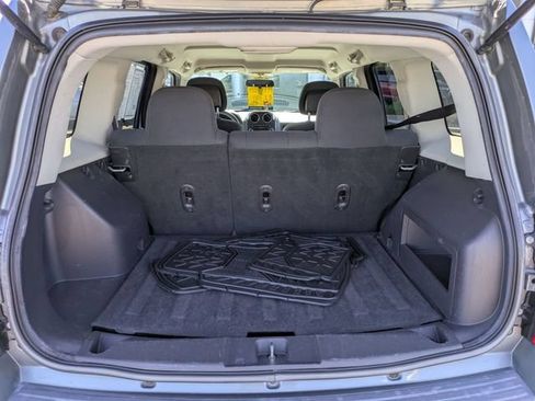 Used 2014 Jeep Patriot Sport w/ Power Value Group AWD/4WD image 28