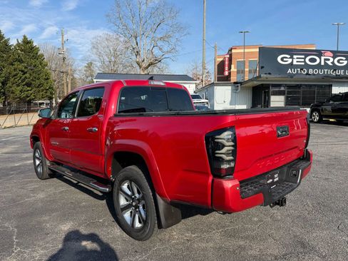 Used 2017 Toyota Tacoma Limited w/ Tow Package image 8