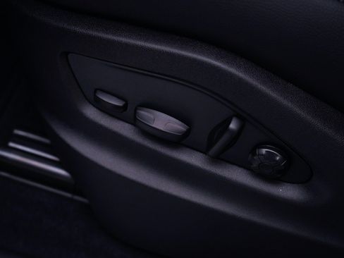 Certified 2026 Porsche Cayenne AWD/4WD image 15