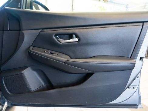 Used 2024 Nissan Sentra SV FWD image 26