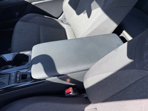 Used 2025 Toyota Camry LE FWD image 14