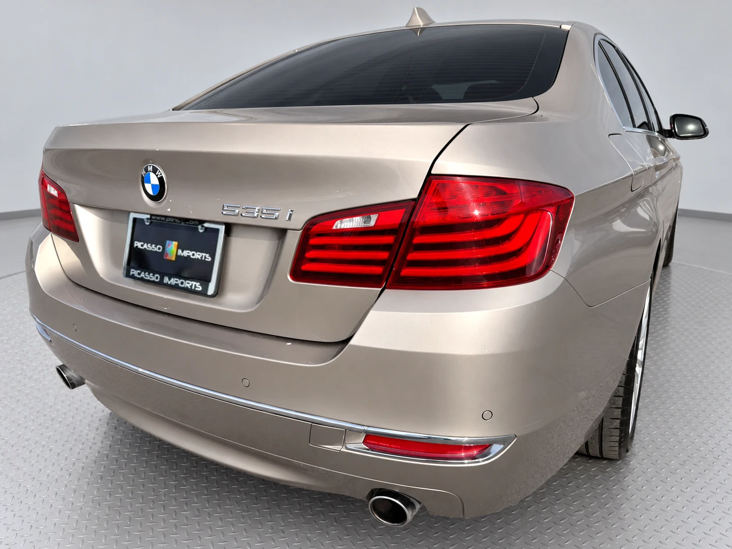 Used 2016 BMW 535i Sedan RWD image 9