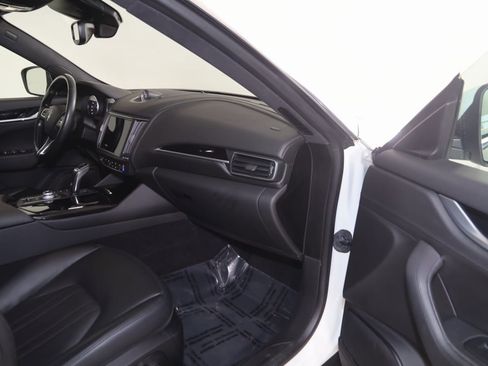 Used 2022 Maserati Levante Modena image 39