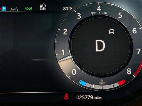 Used 2024 Land Rover Range Rover SE AWD/4WD image 9