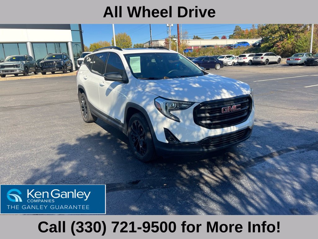 Used 2021 GMC Terrain SLT w/ Infotainment Package II AWD/4WD image 3