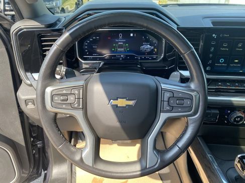 Used 2022 Chevrolet Silverado 1500 LTZ w/ Technology Package image 16