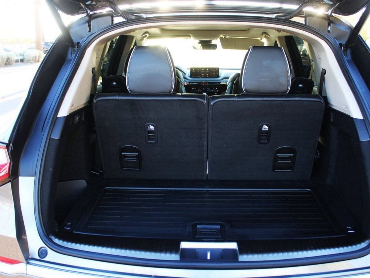 Used 2023 Acura MDX w/ Advance Package AWD/4WD image 33