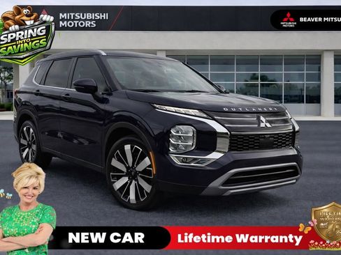 New 2026 Mitsubishi Outlander SE image 1