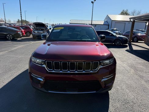 Used 2023 Jeep Grand Cherokee Limited w/ Trailer Tow Prep Group (B) image 9