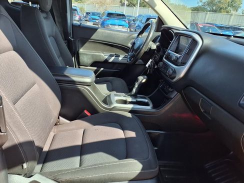 Used 2022 Chevrolet Colorado LT w/ Fleet Safety Package image 23