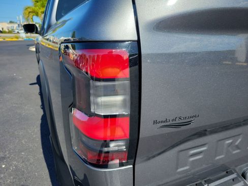 Used 2024 Nissan Frontier Pro-X w/ Pro Convenience Package RWD image 11