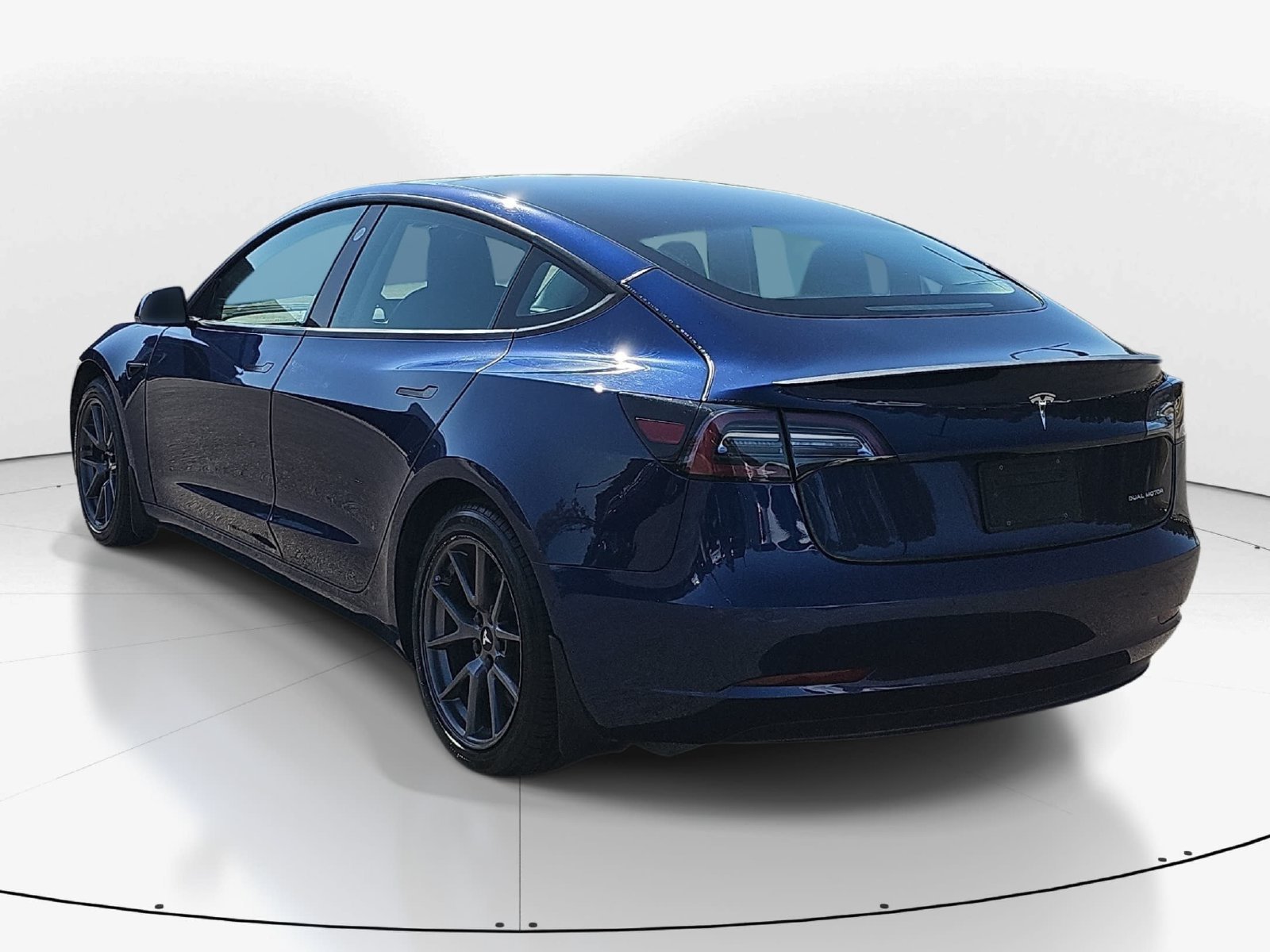 Used 2022 Tesla Model 3 Long Range AWD/4WD image 8