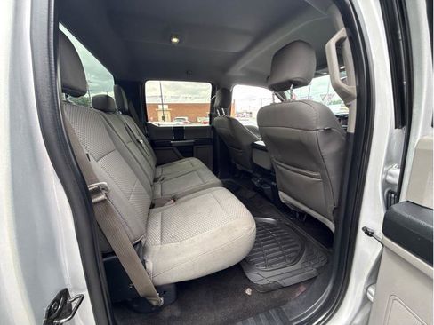 Used 2016 Ford F150 XLT AWD/4WD image 8
