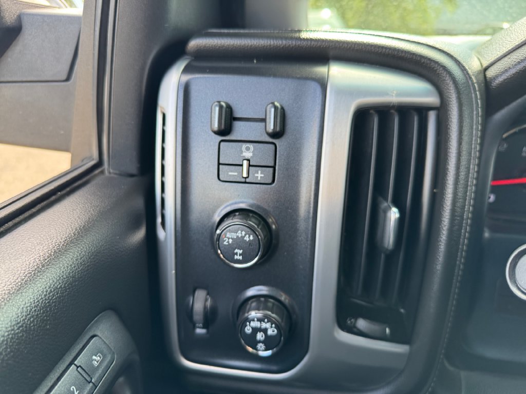 Used 2018 GMC Sierra 1500 SLT AWD/4WD image 15