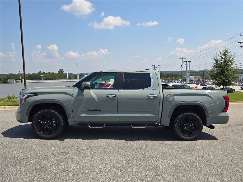 Used 2024 Toyota Tundra Limited AWD/4WD image 6