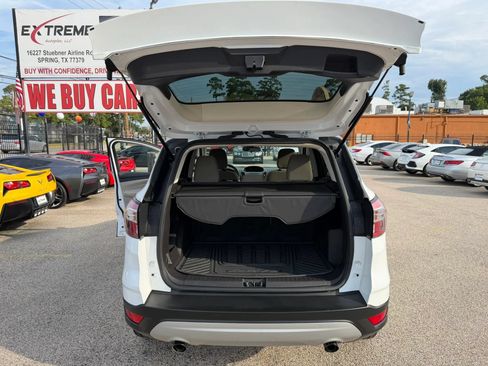 Used 2018 Ford Escape SE FWD image 31
