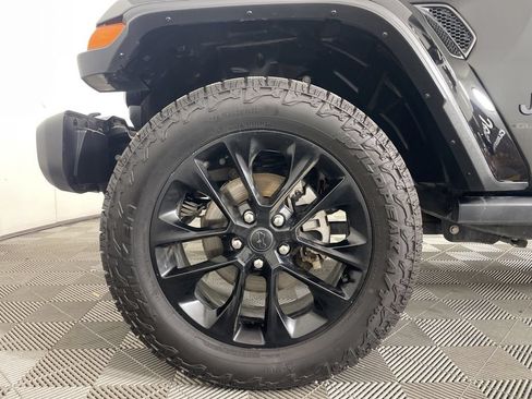 Used 2024 Jeep Gladiator Sport AWD/4WD image 17