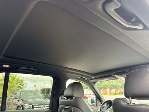 Used 2019 BMW X5 xDrive40i w/ Convenience Package AWD/4WD image 12