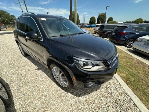 Used 2016 Volkswagen Tiguan SE FWD image 8
