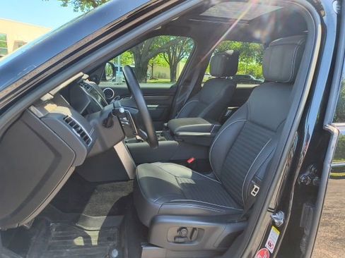 Used 2023 Land Rover Discovery Metropolitan Edition AWD/4WD image 5