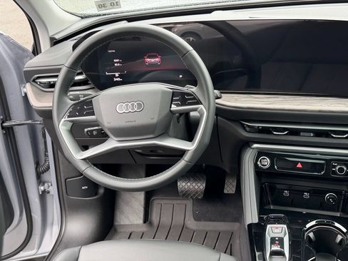 Used 2025 Audi Q5 Premium w/ Convenience Package AWD/4WD image 23