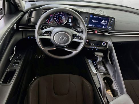 Used 2023 Hyundai Elantra SEL image 20