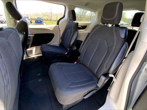 Used 2023 Chrysler Voyager LX FWD image 24