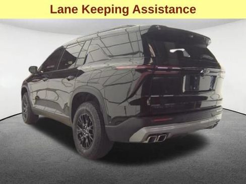 Used 2025 Chevrolet Traverse Z71 w/ Enhanced Driving Package AWD/4WD image 8