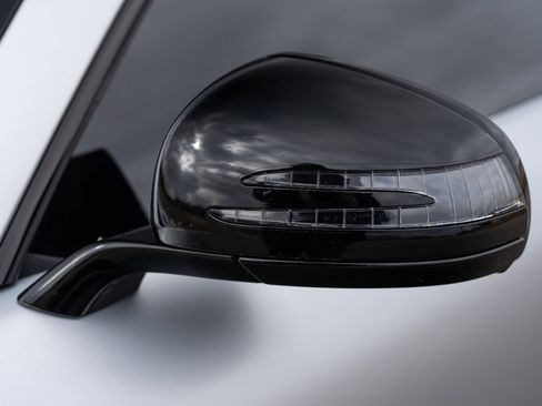 Used 2018 Mercedes-Benz AMG GT R image 25