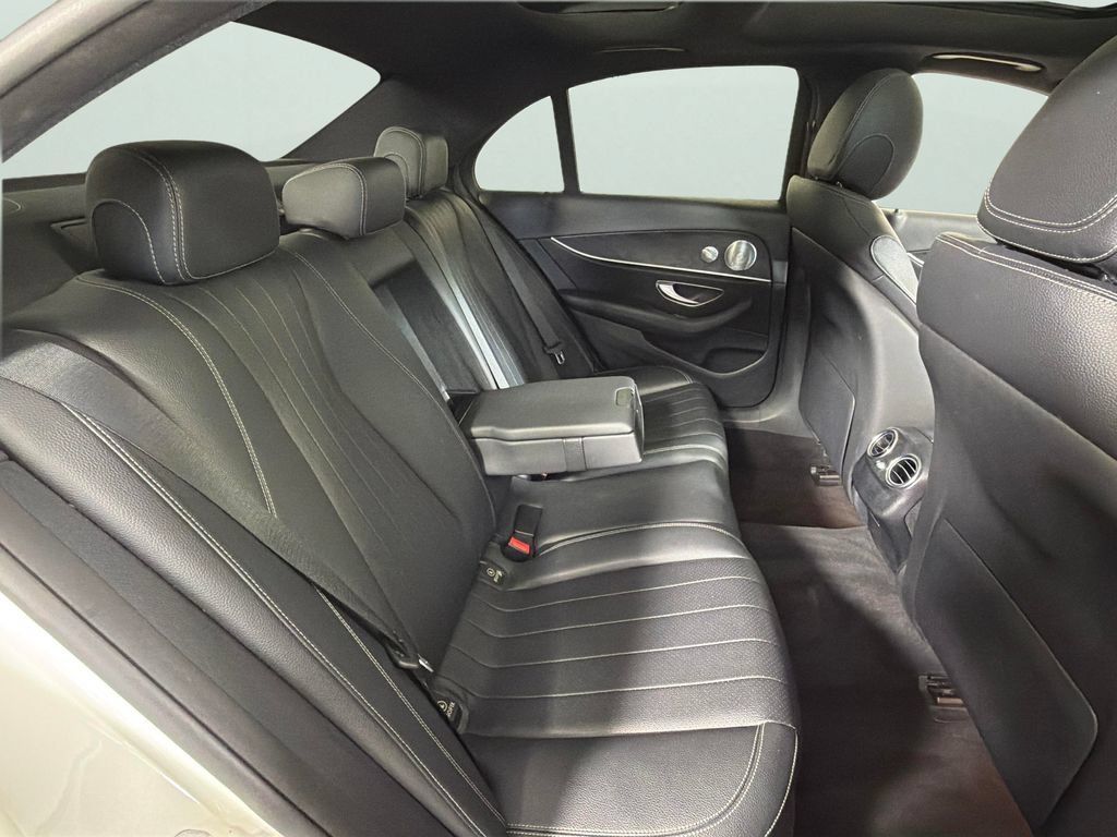 Used 2018 Mercedes-Benz E 300 image 29