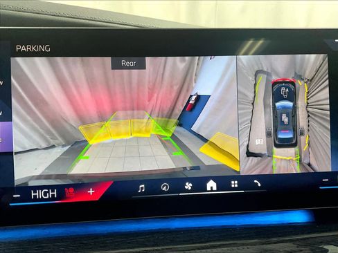 Used 2024 BMW 740i xDrive 740i xDrive image 19