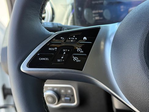 New 2026 Mercedes-Benz GLB 250 4MATIC image 23