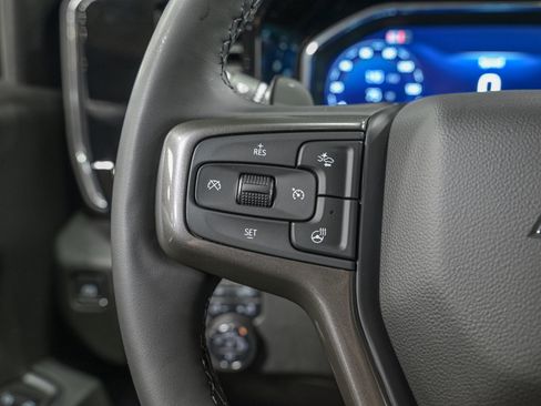 Used 2025 Chevrolet Silverado 1500 High Country AWD/4WD image 18