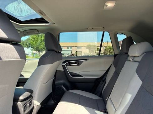 Used 2024 Toyota RAV4 XLE w/ Convenience Package FWD image 21