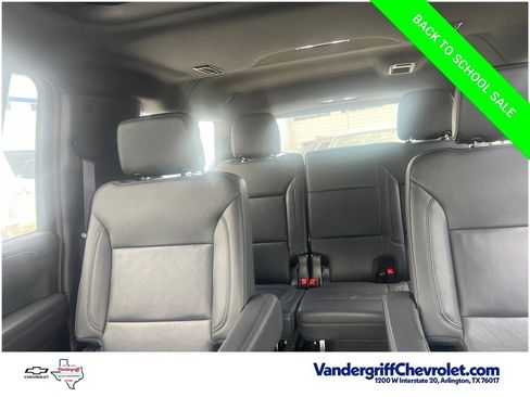 Used 2023 Chevrolet Suburban Z71 AWD/4WD image 16