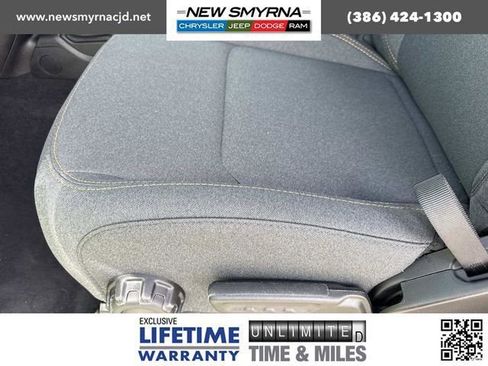 New 2025 Jeep Gladiator Sport image 19