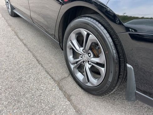 Used 2023 Honda Accord EX image 30