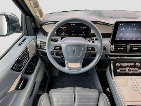 Used 2018 Lincoln Navigator Black Label AWD/4WD image 18