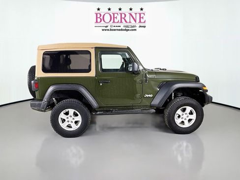 Used 2021 Jeep Wrangler Sport image 8
