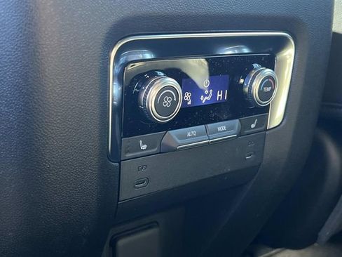 New 2026 GMC Yukon XL Elevation image 13