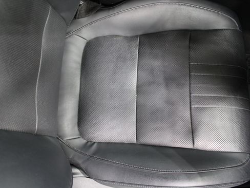 Used 2018 Honda Accord Touring image 27