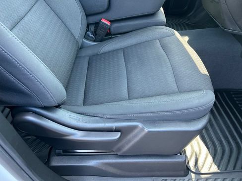 Used 2022 Chevrolet Silverado 1500 Custom RWD image 39