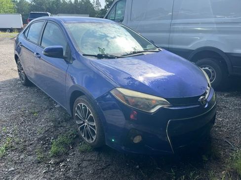 Used 2015 Toyota Corolla S FWD image 3