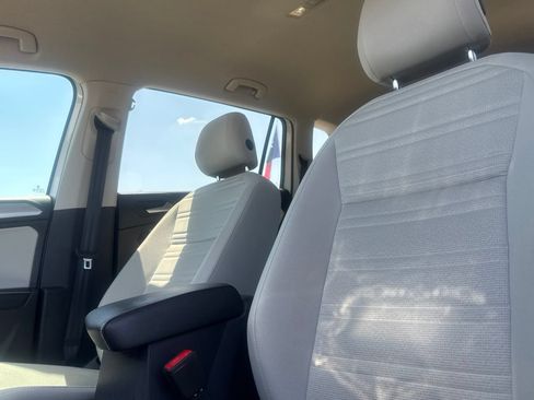 Used 2024 Volkswagen Tiguan S FWD image 41