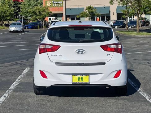 Used 2016 Hyundai Elantra GT FWD image 5