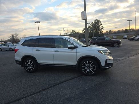 Used 2020 Honda Pilot Touring image 2