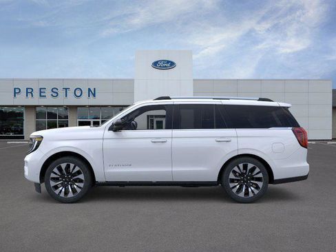 New 2025 Ford Expedition Platinum w/ Driver's Package image 3