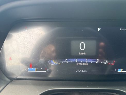 Used 2023 Jeep Grand Cherokee Altitude image 15