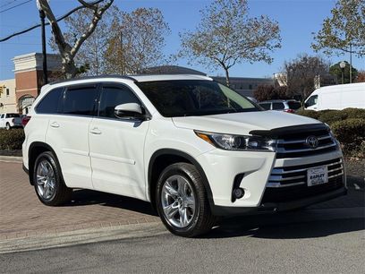 Used 2017 Toyota Highlander Limited