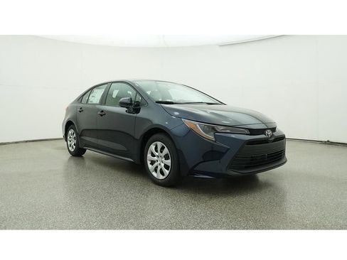 Used 2024 Toyota Corolla LE image 30